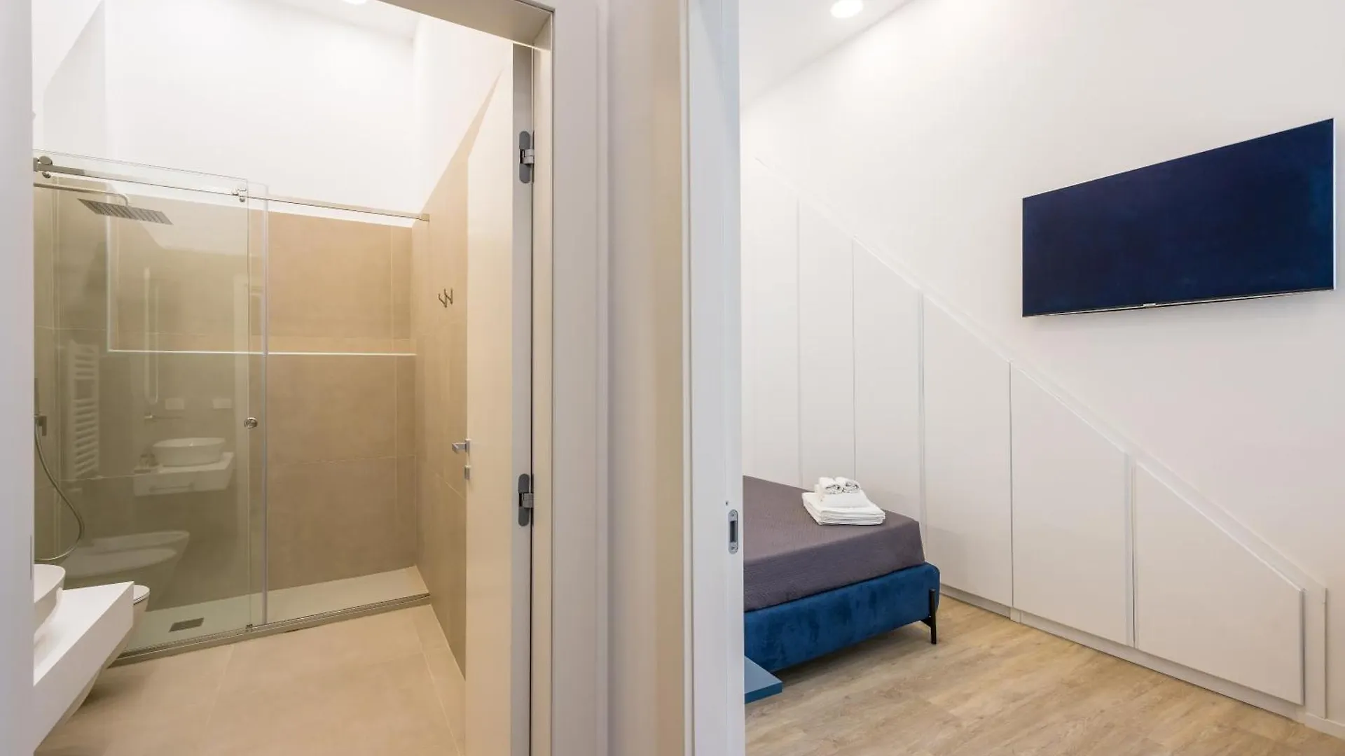 Bisicool Boutique Apartment By Napoliapartments 0*, Naples Italy